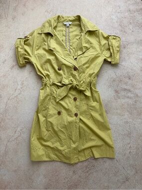 CAbi Chartreuse Button-Front Short Sleeve Trench Coat
